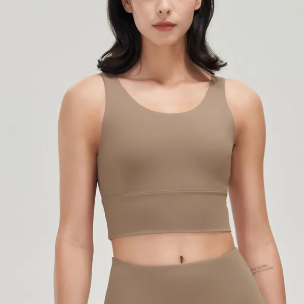 Minimalist Seamless Sports Bra – Emerald Green - Image 7