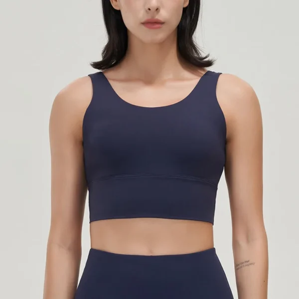Minimalist Seamless Sports Bra – Emerald Green - Image 12